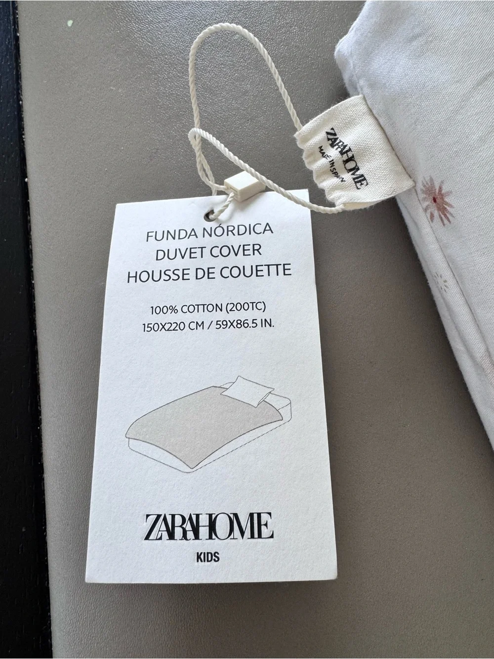 New Zara home kids 100% cotton twin size duvet cover with lantern prints.